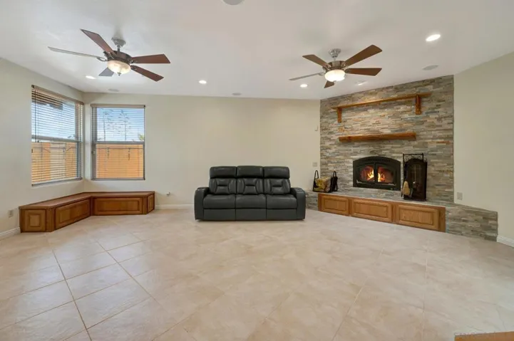 894 Helix Ave, Chula Vista, California 91911