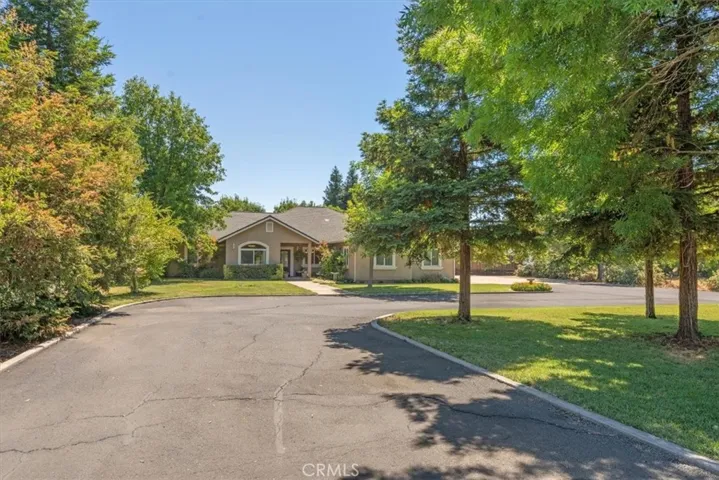 8300 Sherwood Boulevard, Los Molinos, California 96055