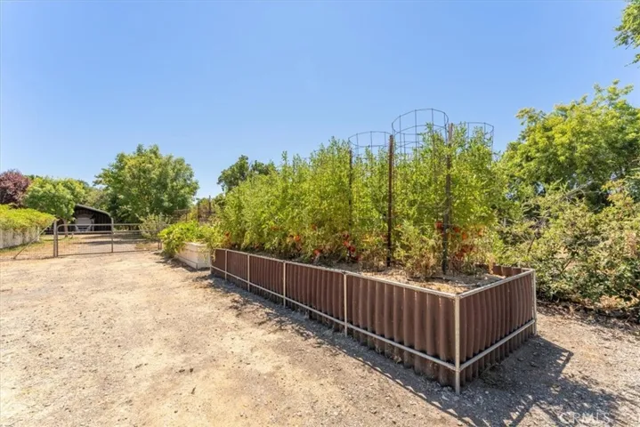 8300 Sherwood Boulevard, Los Molinos, California 96055