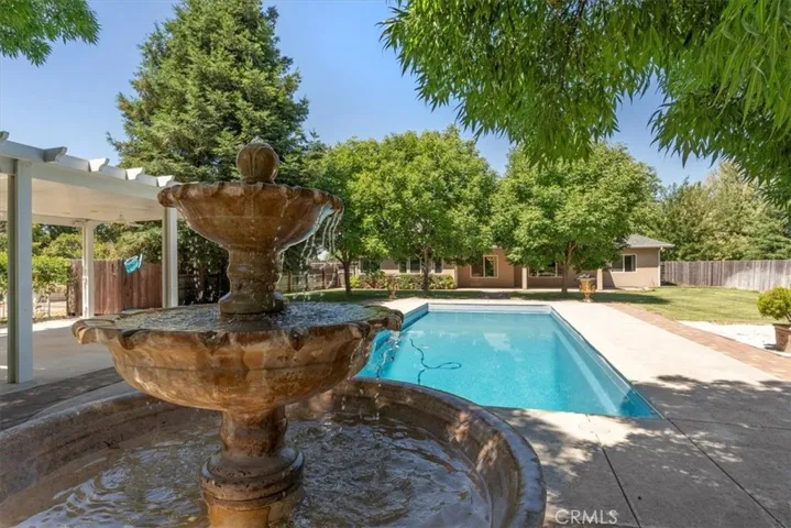 8300 Sherwood Boulevard, Los Molinos, California 96055