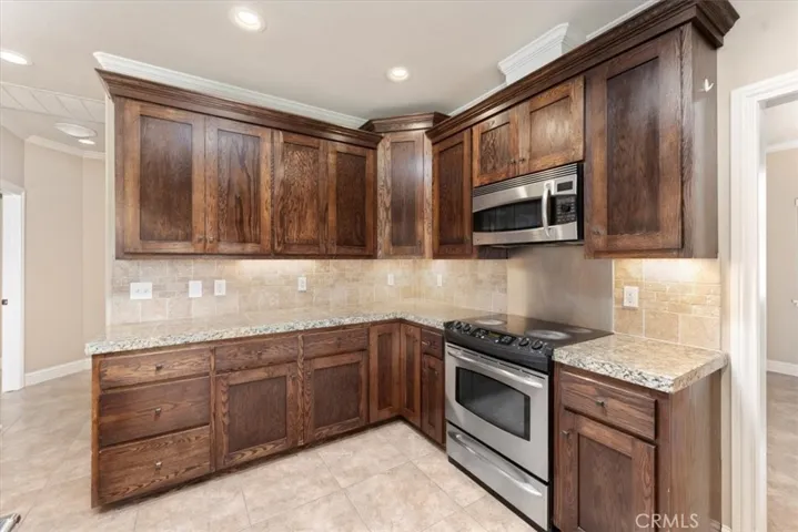 8300 Sherwood Boulevard, Los Molinos, California 96055