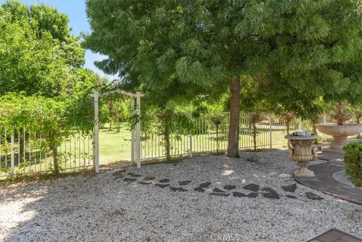 8300 Sherwood Boulevard, Los Molinos, California 96055