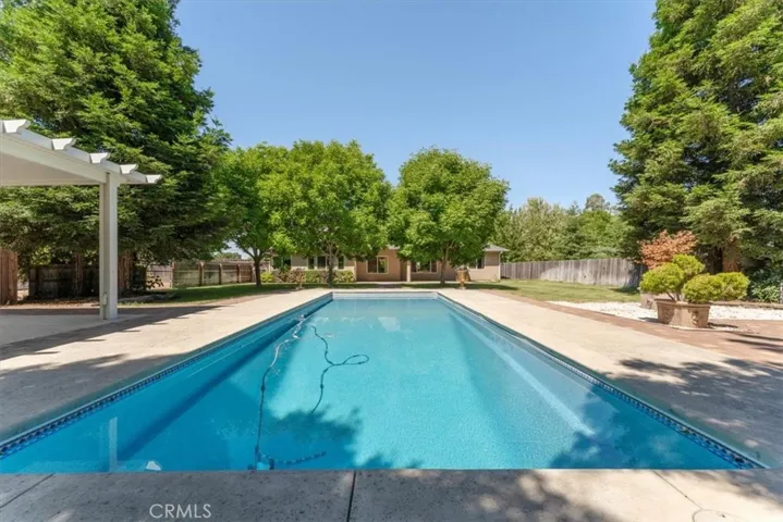 8300 Sherwood Boulevard, Los Molinos, California 96055