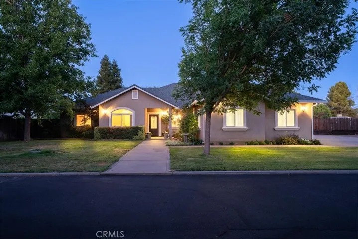 8300 Sherwood Boulevard, Los Molinos, California 96055