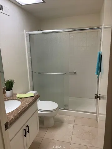 3rd bedroom ensuite with walk in shower.