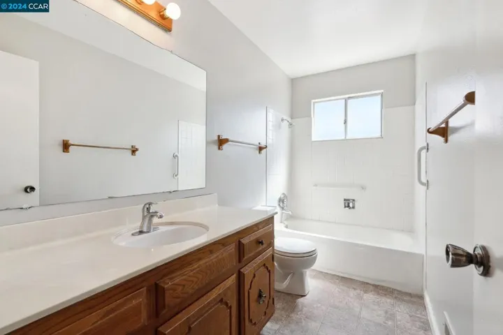 2141 Robles Dr, Antioch, California 94509
