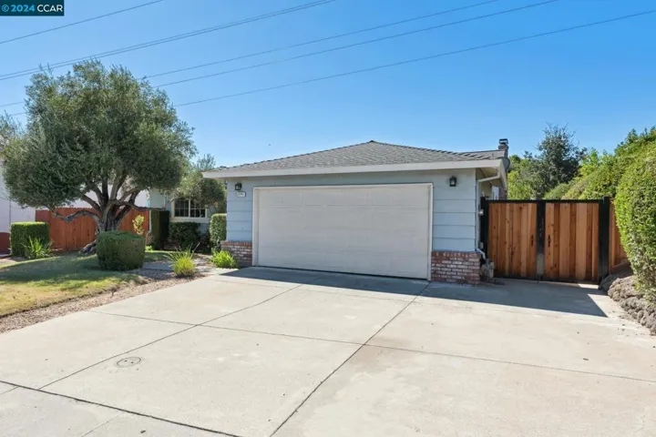 2141 Robles Dr, Antioch, California 94509