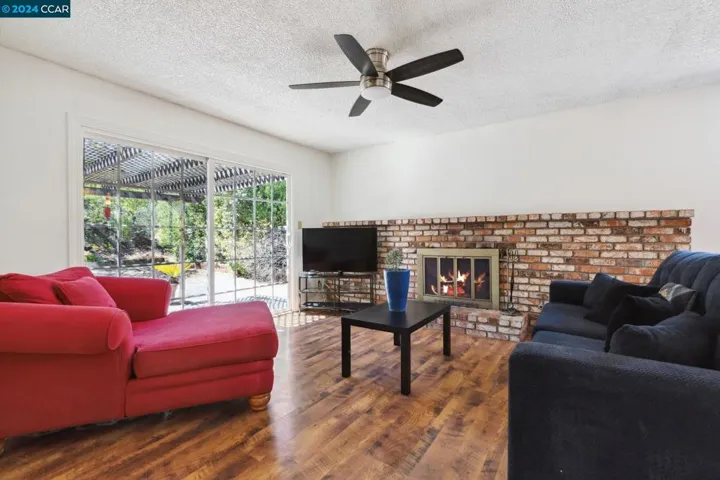 2141 Robles Dr, Antioch, California 94509