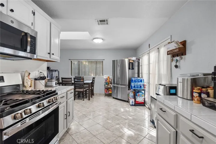 11130 Telfair Avenue, Pacoima, California 91331