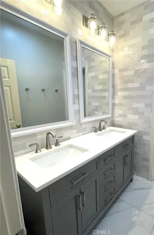 14 Bel Flora, Rancho Santa Margarita, California 92688