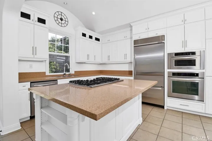 4621 Wellfleet Drive, Huntington Beach, California 92649