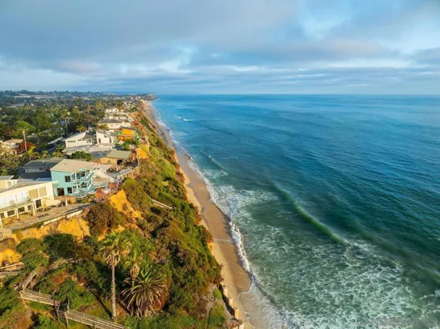 472 Arroyo Drive, Encinitas, California 92024