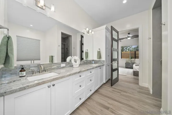 472 Arroyo Drive, Encinitas, California 92024