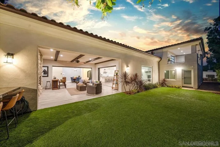 472 Arroyo Drive, Encinitas, California 92024
