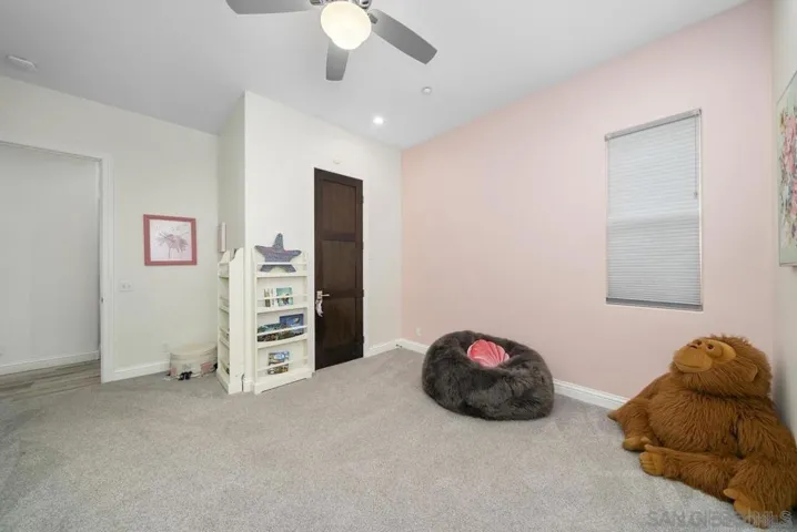 472 Arroyo Drive, Encinitas, California 92024