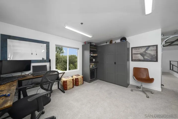 472 Arroyo Drive, Encinitas, California 92024