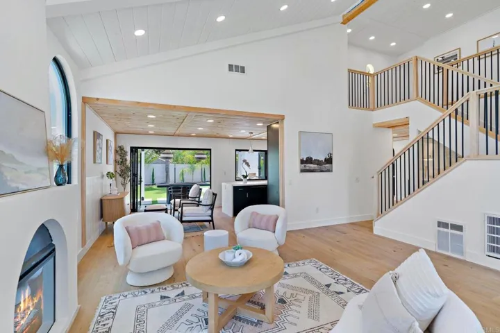 1881 Avenida Josefa, Encinitas, California 92024