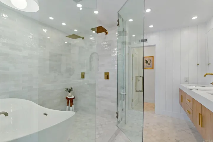 1881 Avenida Josefa, Encinitas, California 92024