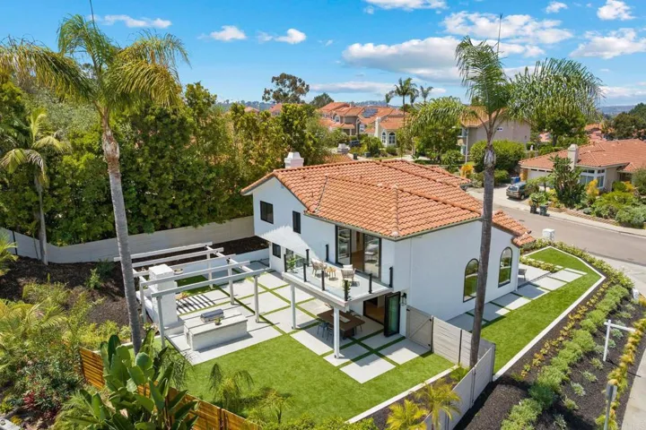 1881 Avenida Josefa, Encinitas, California 92024