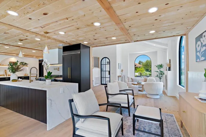 1881 Avenida Josefa, Encinitas, California 92024