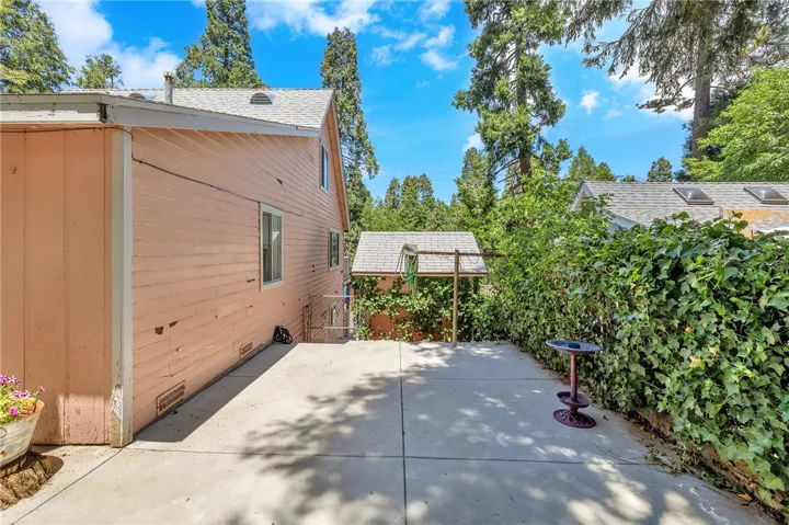 23673 Shady Lane, Crestline, California 92325