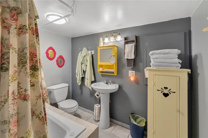 23673 Shady Lane, Crestline, California 92325