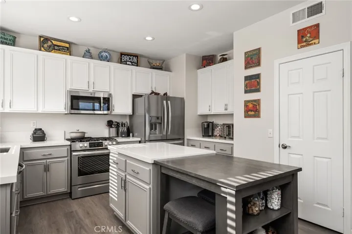 15491 Solstice Court, Lake Elsinore, California 92530