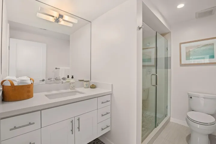 804 Ostend Court, San Diego, California 92109