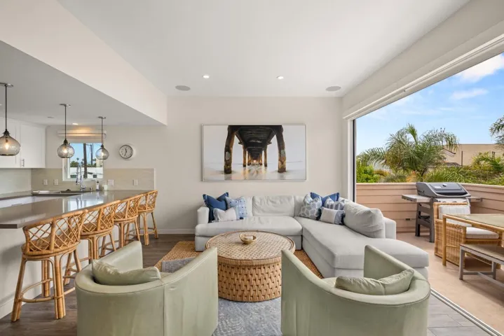 804 Ostend Court, San Diego, California 92109