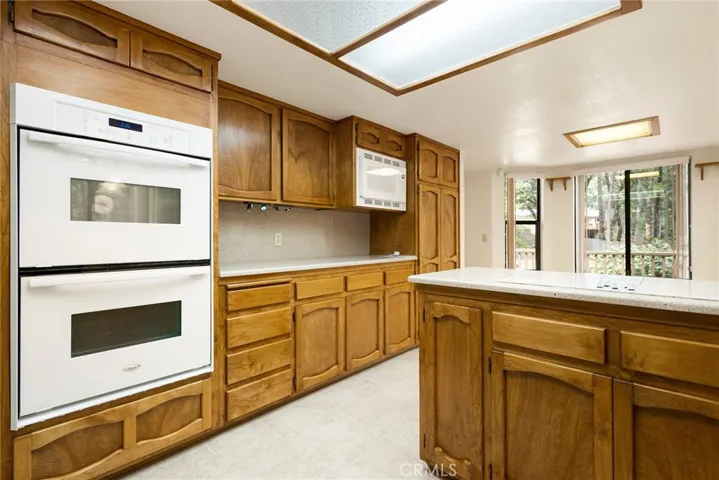 14574 Carnegie Road, Magalia, California 95954