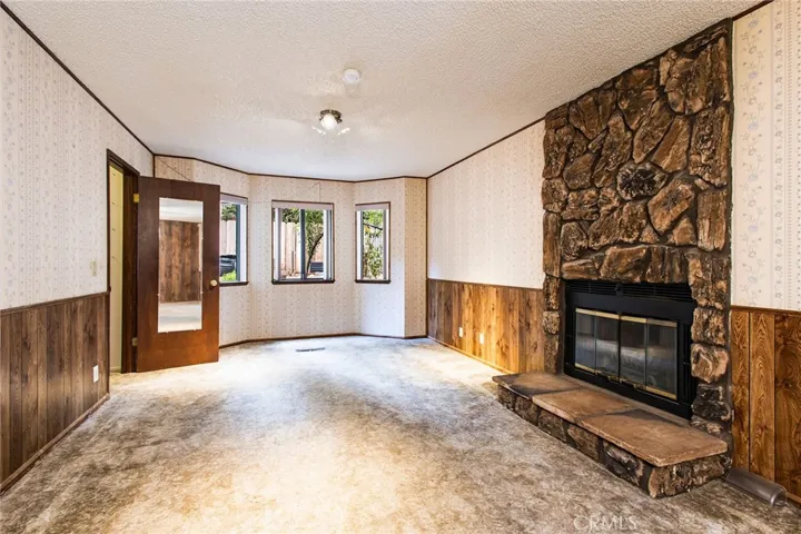 14574 Carnegie Road, Magalia, California 95954