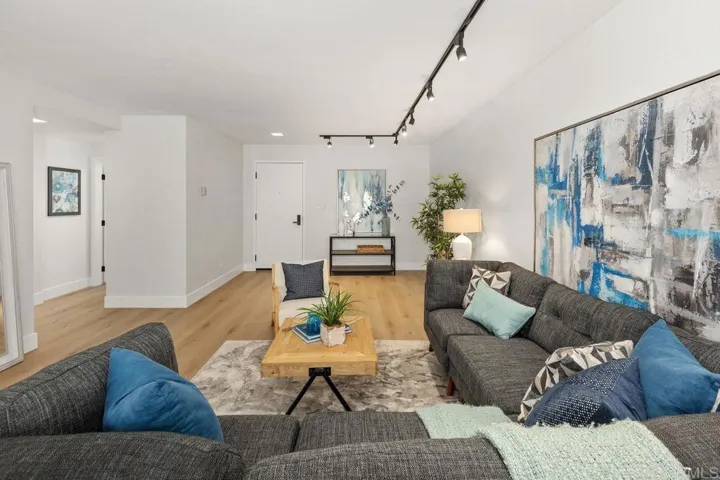 3940 Gresham Street 314, San Diego, California 92109