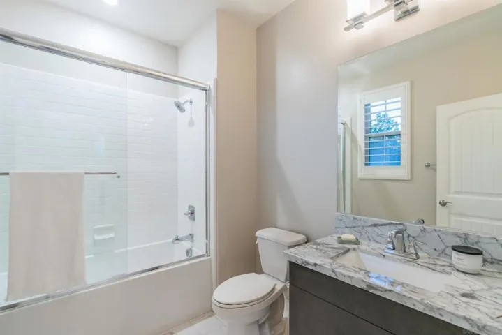 6700 Kenmar Way, San Diego, California 92130