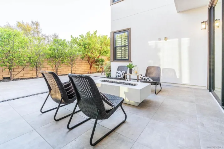 6700 Kenmar Way, San Diego, California 92130