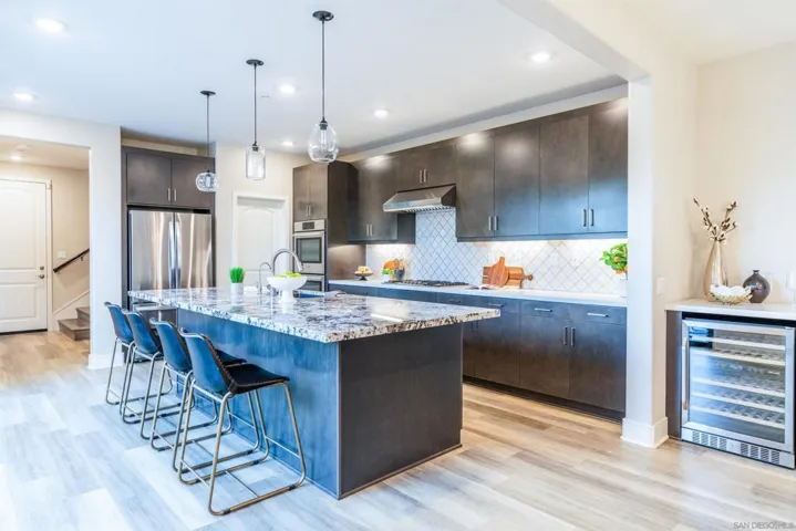 6700 Kenmar Way, San Diego, California 92130