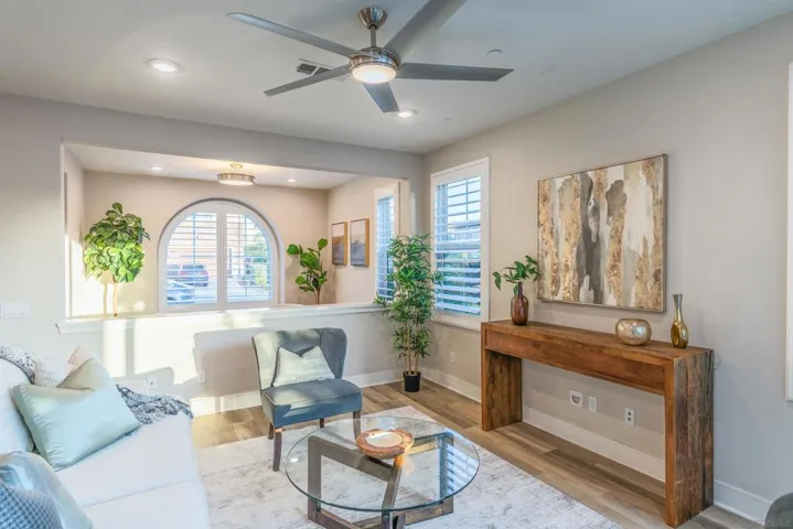 6700 Kenmar Way, San Diego, California 92130