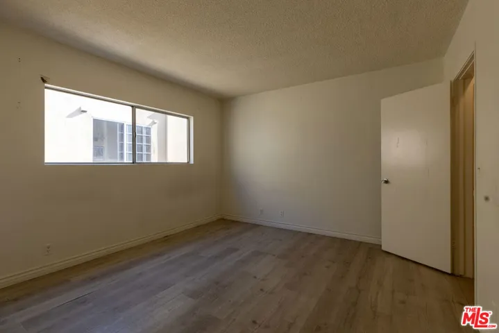 1418 S Bentley Avenue 203, Los Angeles, California 90025