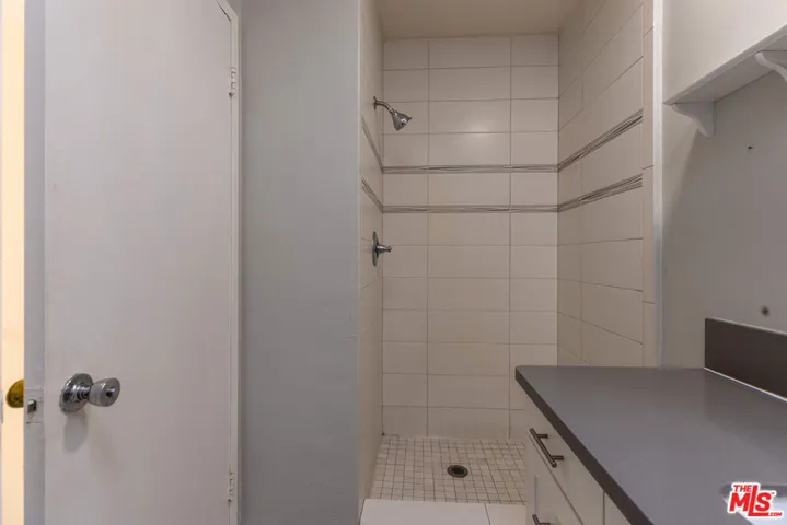 1418 S Bentley Avenue 203, Los Angeles, California 90025