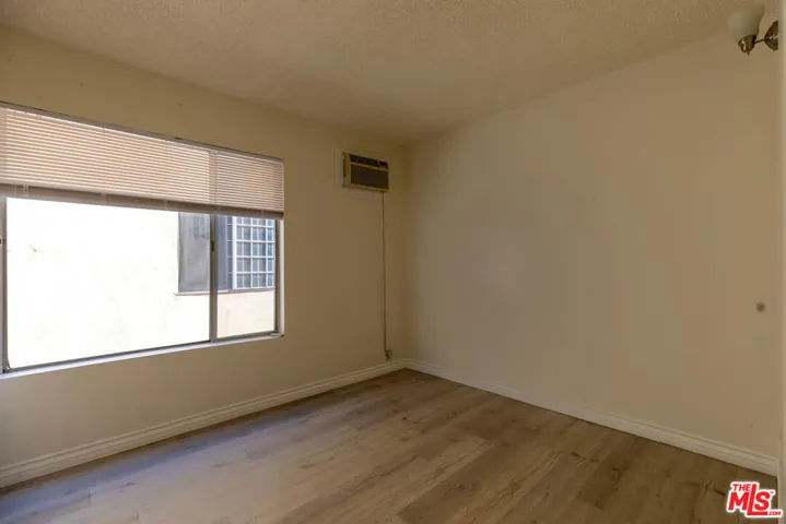 1418 S Bentley Avenue 203, Los Angeles, California 90025