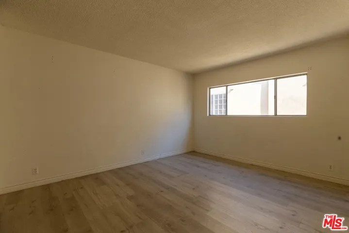 1418 S Bentley Avenue 203, Los Angeles, California 90025