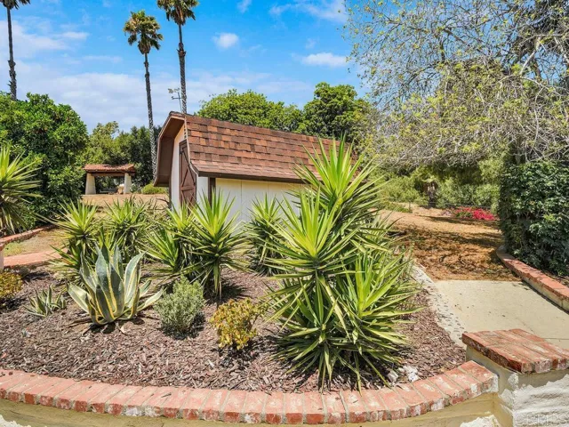 1338 Joy Road, Fallbrook, California 92028