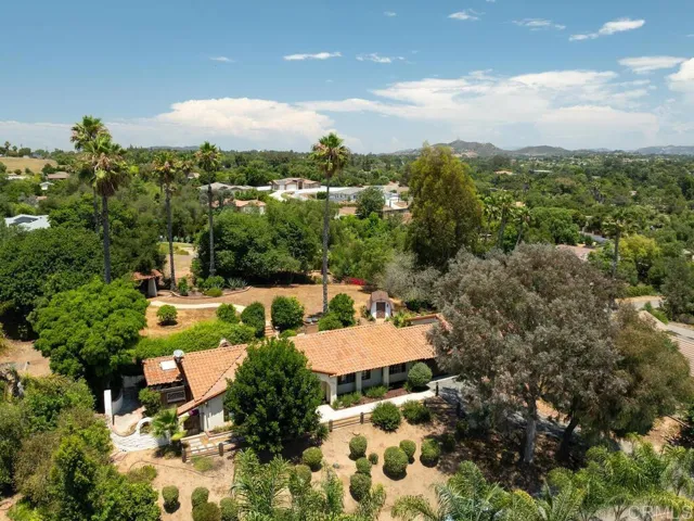 1338 Joy Road, Fallbrook, California 92028