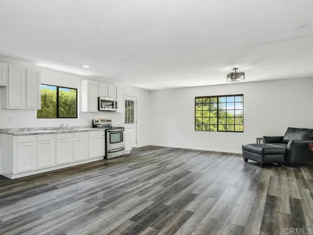 1338 Joy Road, Fallbrook, California 92028