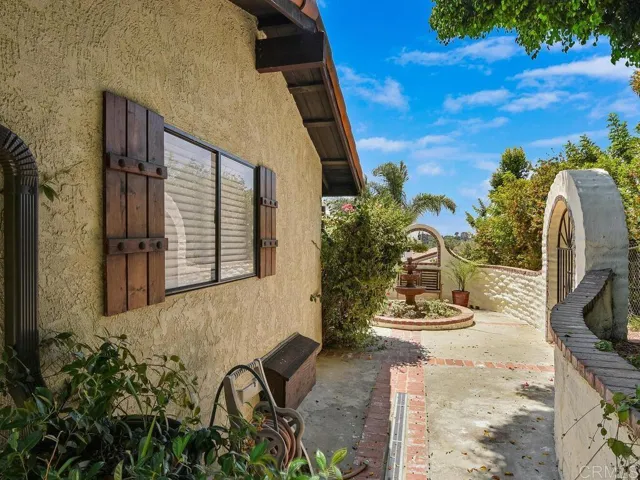 1338 Joy Road, Fallbrook, California 92028