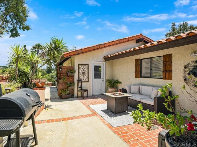 1338 Joy Road, Fallbrook, California 92028