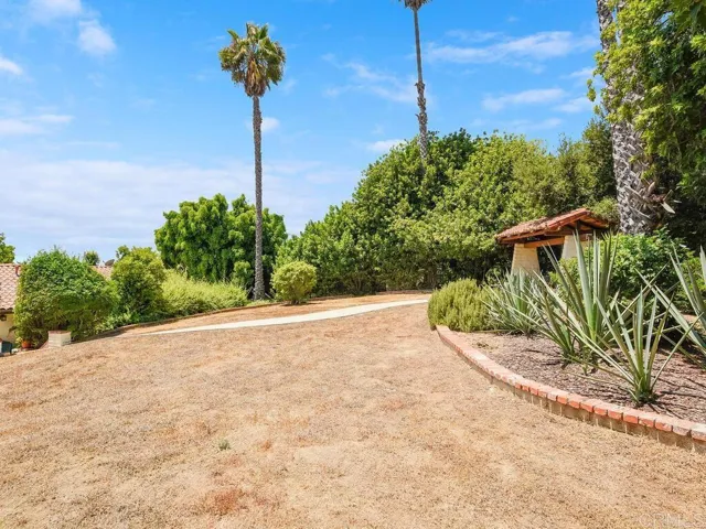 1338 Joy Road, Fallbrook, California 92028