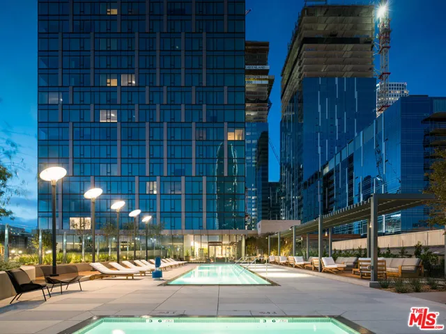 889 Francisco Street 1511, Los Angeles, California 90017