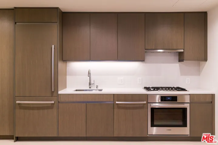 889 Francisco Street 1511, Los Angeles, California 90017
