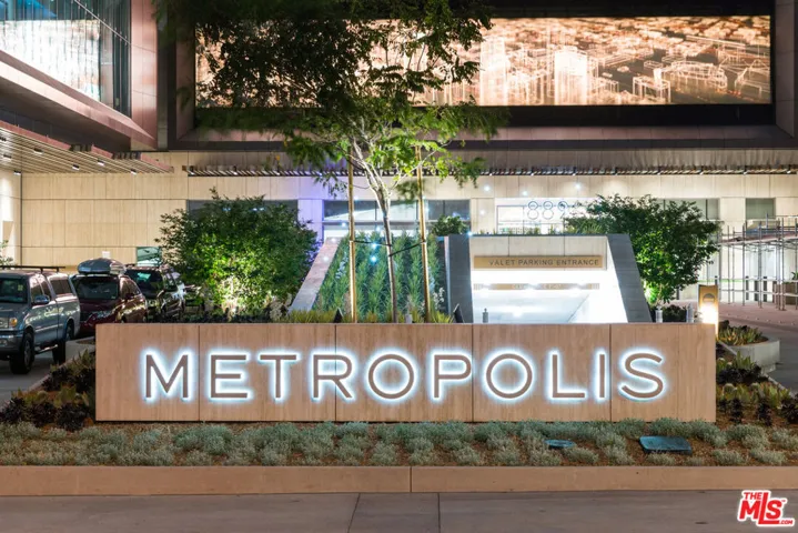 889 Francisco Street 1511, Los Angeles, California 90017