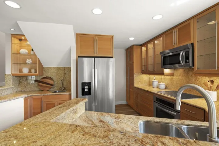 3252 Via Marin 7, La Jolla, California 92037